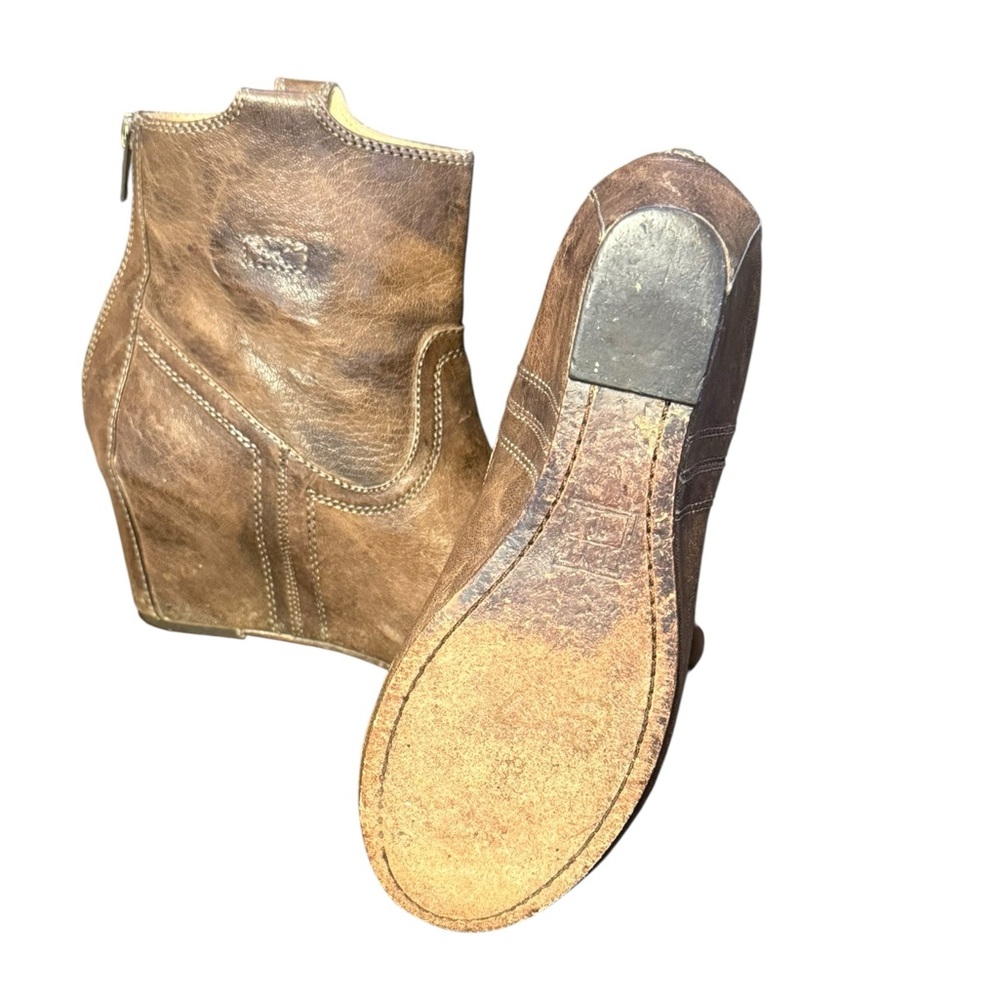 Frye Carson Wedge Hidden Approx 3 Inch Heel Brown Distressed Boho Bootie 8M - Picture 8 of 16